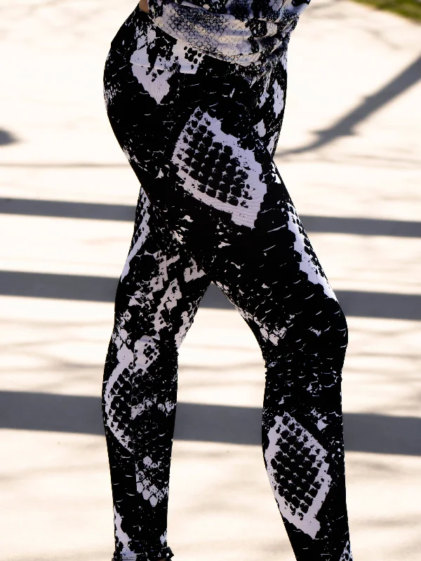 Snake Skin (Black) Leggings Comfortable Athletic Tights