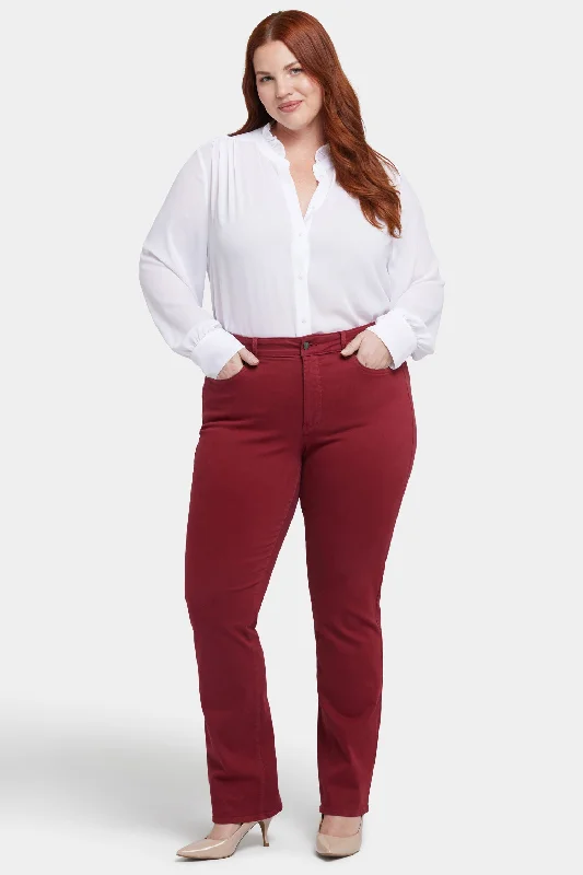 Marilyn Straight Jeans In Plus Size - Wild Currant Fashionable Jeggings Style Jeans