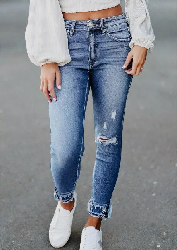 Raw Hem Distressed Jeans with Pockets Trendy Bootcut High-Waisted Jeans